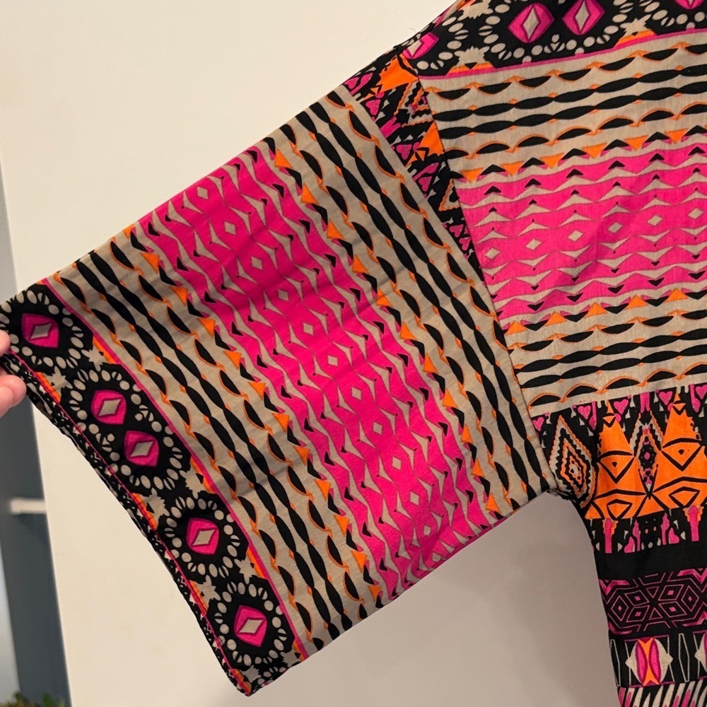 Miami Multicolor Geometric Blouse - Picture 5 of 6